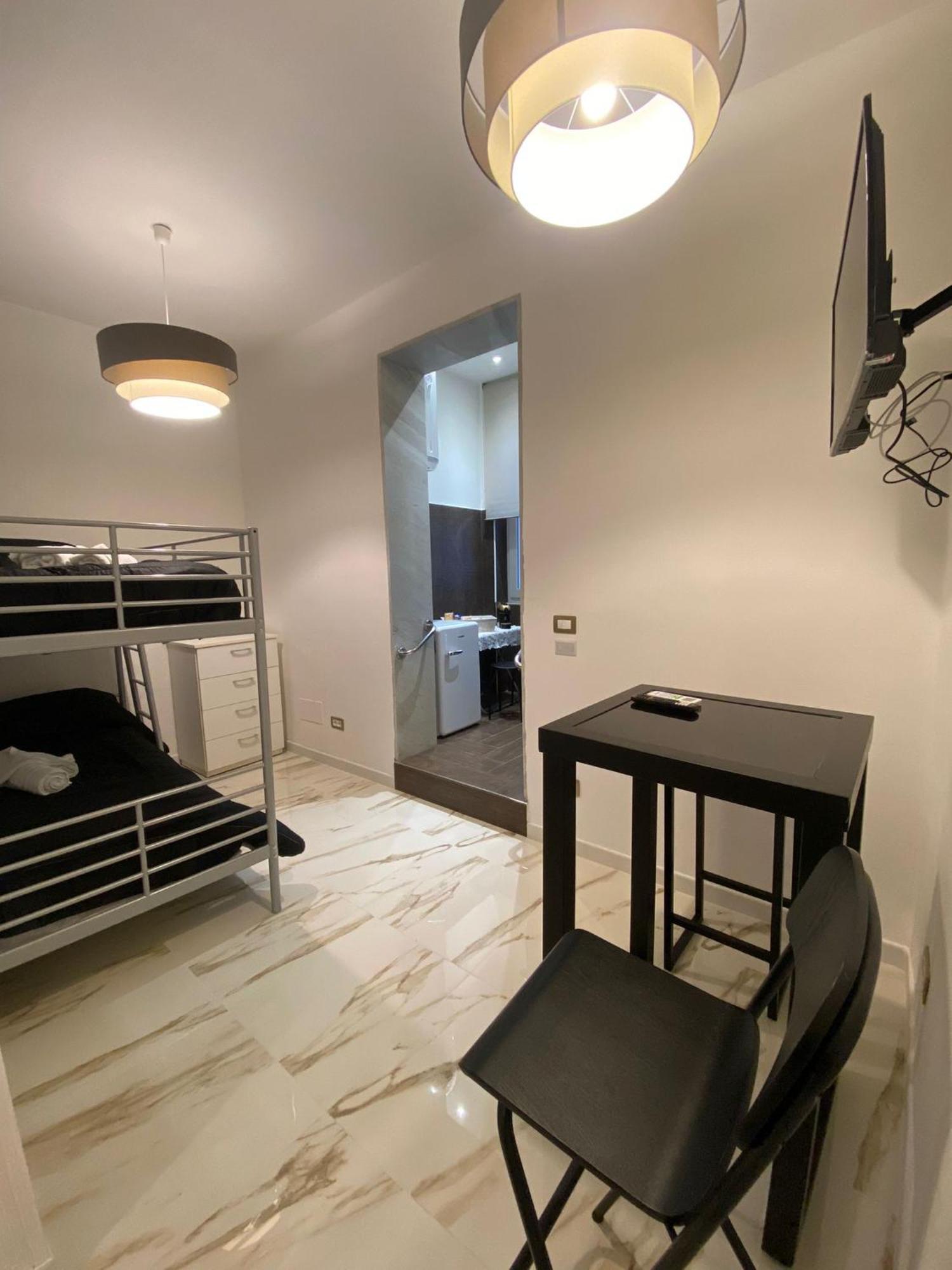 Mada'S Apartment Comfort 巴里 外观 照片
